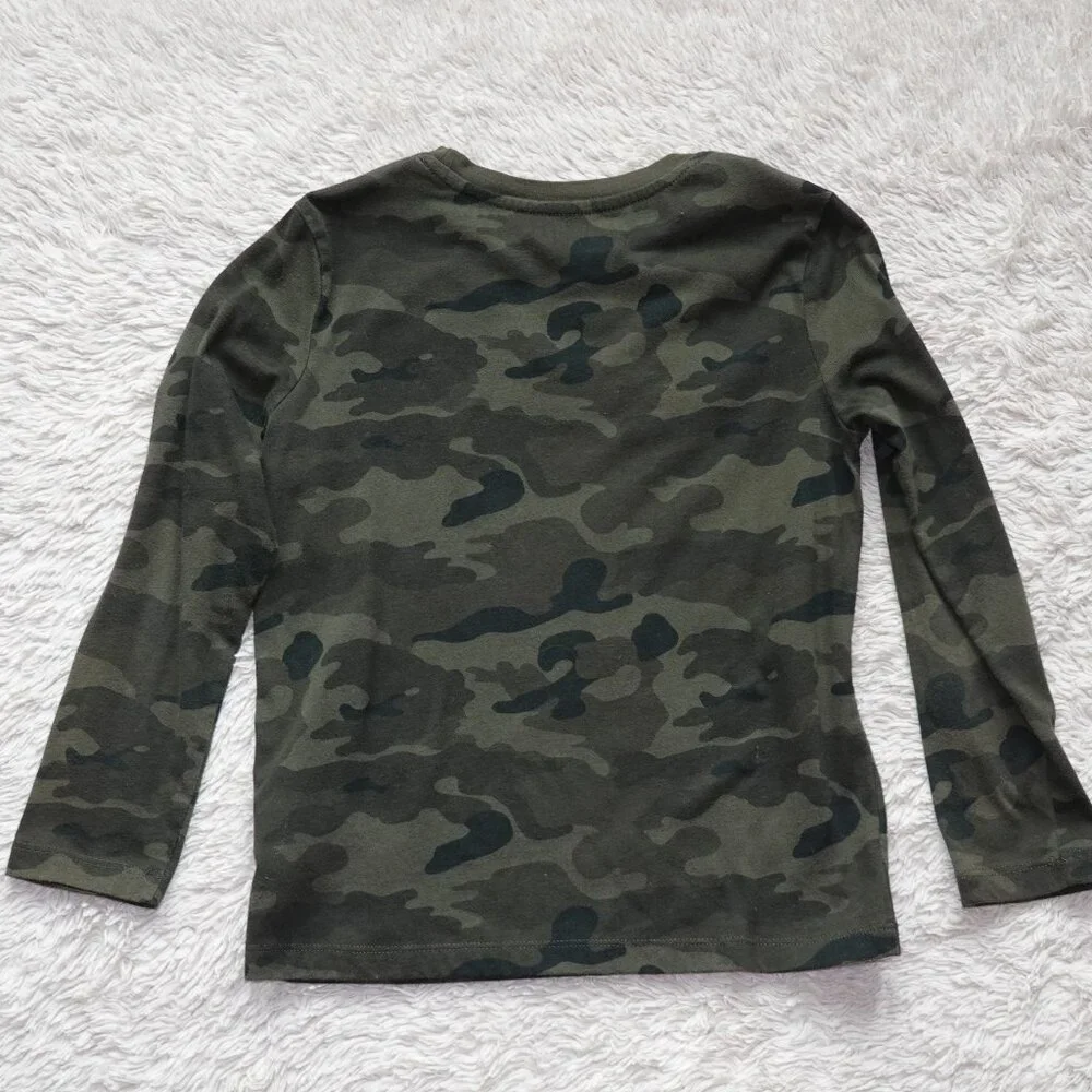Boys Size Small 6-7 Old Navy Long Sleeve Olive Camo Shirt